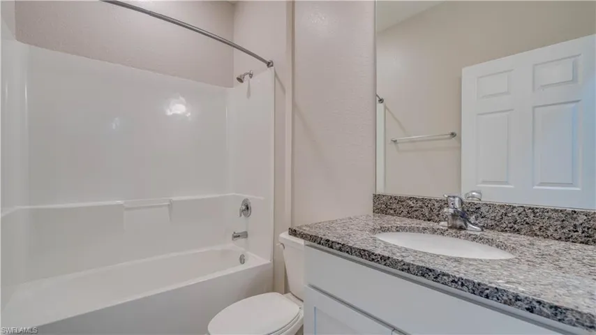 Could be a Mother-in-Law Bathroom with adjoining Guest Bedroom.