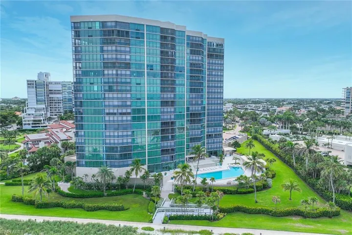 4651 Gulf Shore Blvd N 1106, Naples, Florida 34103