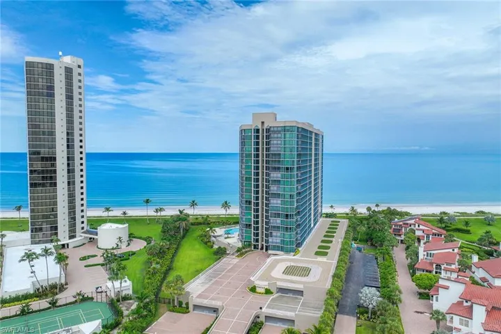 4651 Gulf Shore Blvd N 1106, Naples, Florida 34103