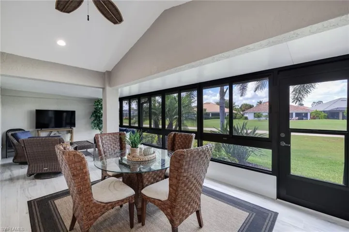 Oversized Lanai