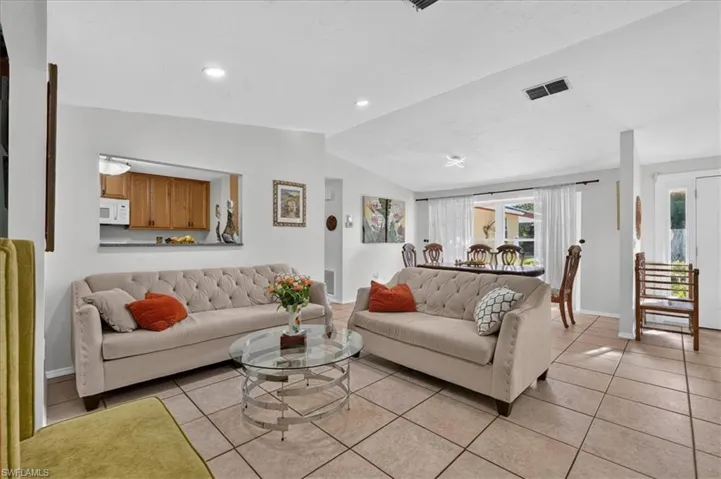 591 21st St Nw, Naples, Florida 34120