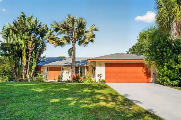 591 21st St Nw, Naples, Florida 34120
