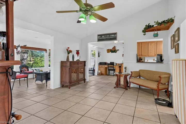 591 21st St Nw, Naples, Florida 34120
