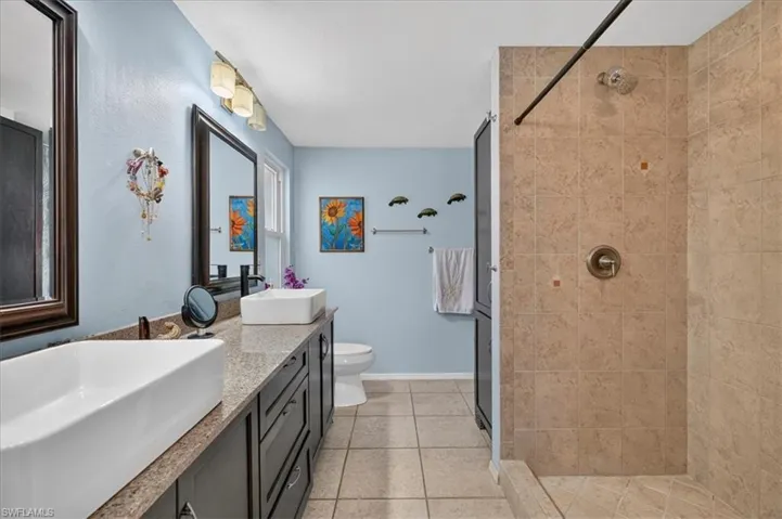591 21st St Nw, Naples, Florida 34120