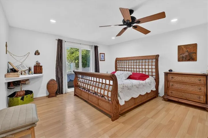 591 21st St Nw, Naples, Florida 34120