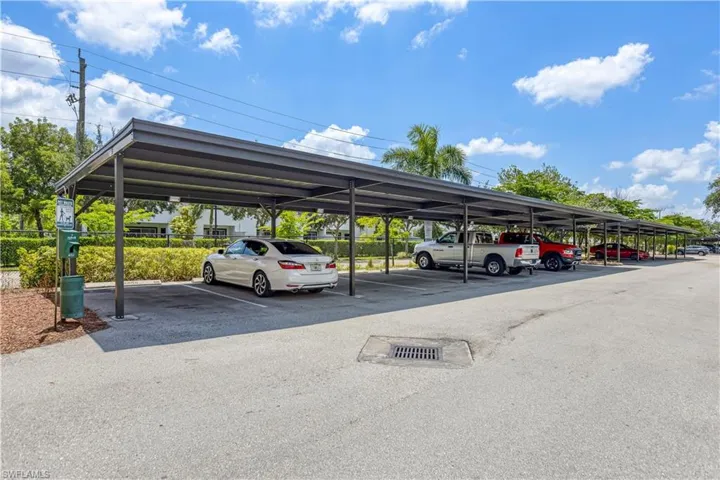 7945  Preserve  CIR, Naples, FL 34119