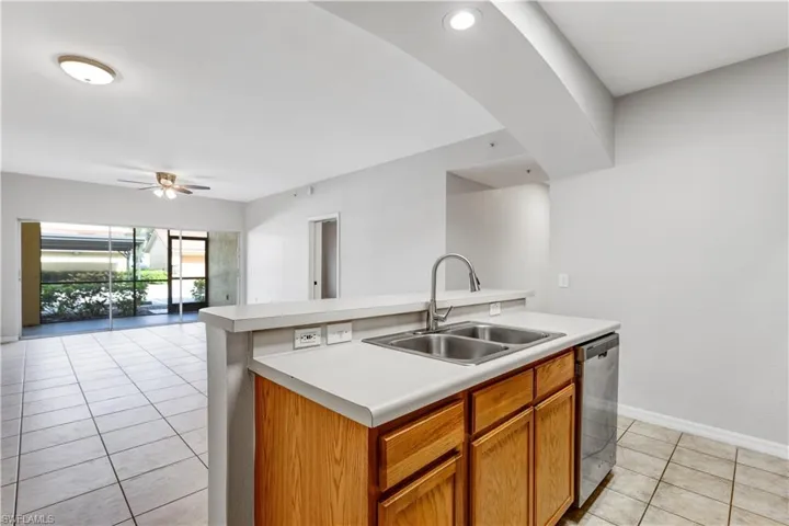 7945  Preserve  CIR, Naples, FL 34119