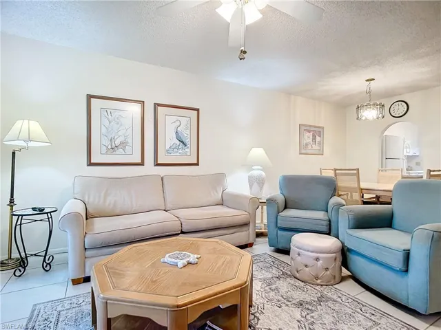 180 Turtle Lake Ct 103, Naples, Florida 34105
