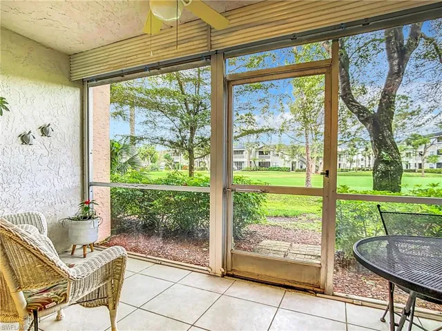 180 Turtle Lake Ct 103, Naples, Florida 34105