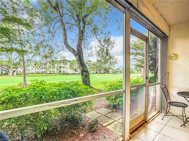 180 Turtle Lake Ct 103, Naples, Florida 34105