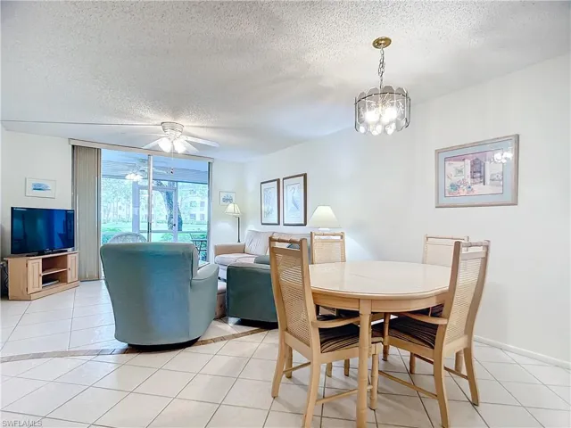 180 Turtle Lake Ct 103, Naples, Florida 34105