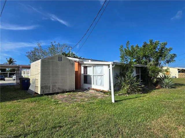 1131  Broad N ST, Lehigh Acres, FL 33936