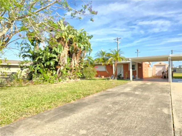 1131  Broad N ST, Lehigh Acres, FL 33936