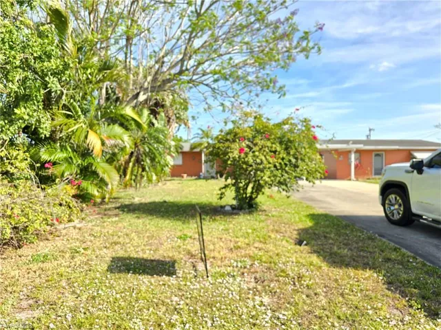 1131  Broad N ST, Lehigh Acres, FL 33936