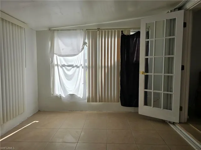 1131  Broad N ST, Lehigh Acres, FL 33936
