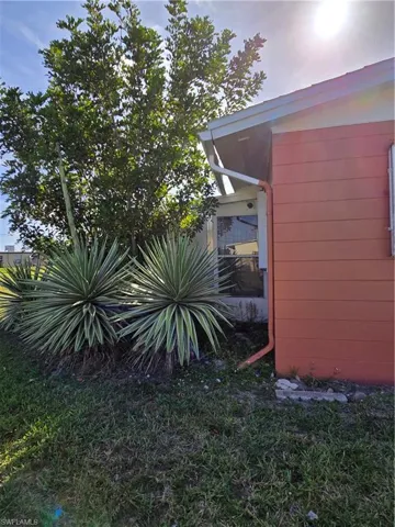 1131  Broad N ST, Lehigh Acres, FL 33936