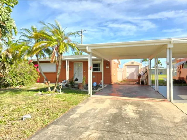 1131  Broad N ST, Lehigh Acres, FL 33936