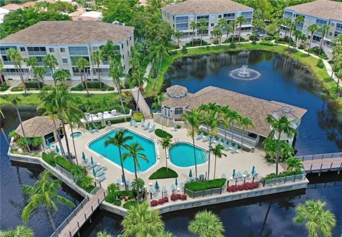 7734  Pebble Creek  CIR, Naples, FL 34108