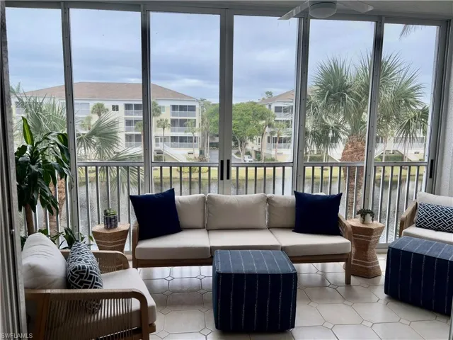 7734  Pebble Creek  CIR, Naples, FL 34108