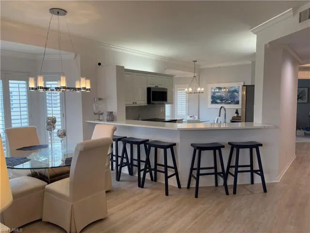 7734  Pebble Creek  CIR, Naples, FL 34108