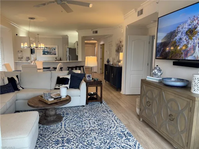 7734  Pebble Creek  CIR, Naples, FL 34108