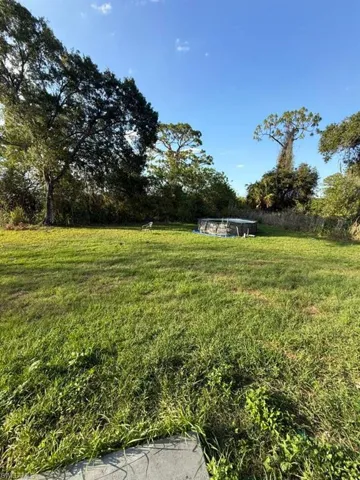 8115 Ace Ct, Labelle, Florida 33935
