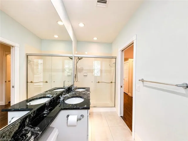 28667 Alessandria Cir, Bonita Springs, Florida 34135