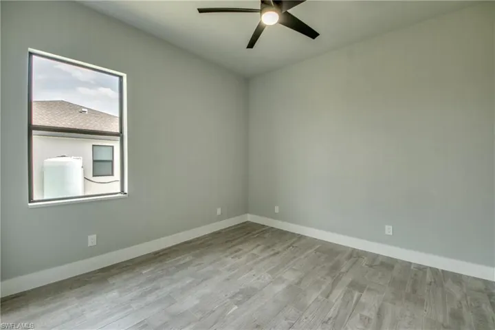 Guest bedroom 1