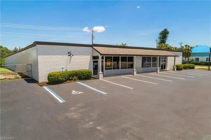 12538 Palm Beach Blvd 1, Fort Myers, Florida 33905