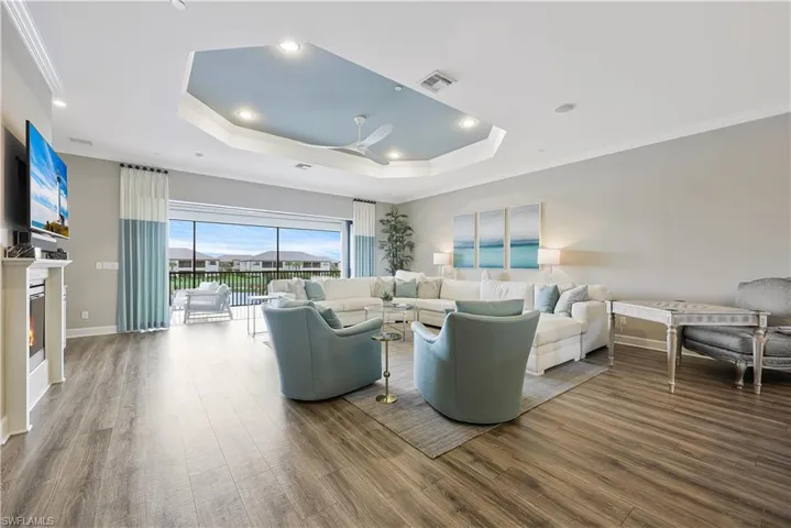 9672 Montelanico Loop 203, Naples, Florida 34119