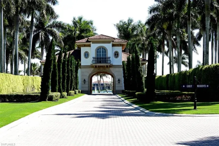 10541 Marino Pointe Dr 2002, Miromar Lakes, Florida 33913