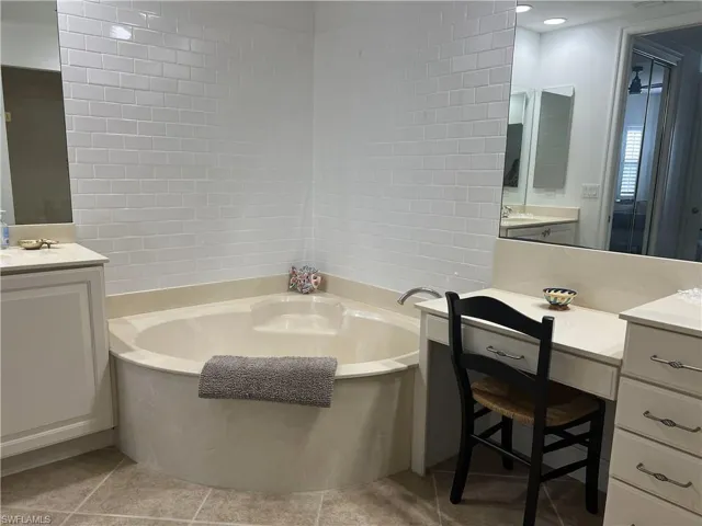 10541 Marino Pointe Dr 2002, Miromar Lakes, Florida 33913