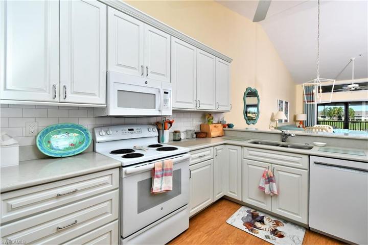 16200 Kelly Cove DR # 218, FORT MYERS FL 33908