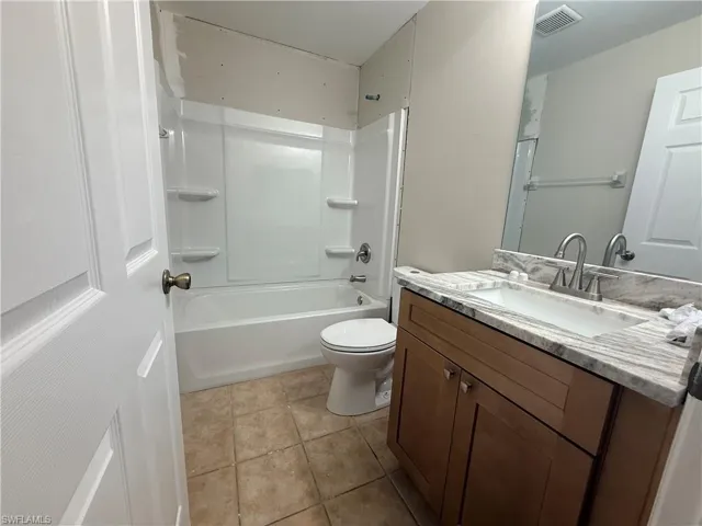 2510 Martin Ave S 2510, Lehigh Acres, Florida 33973