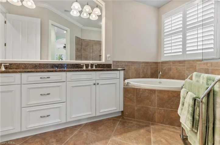 12516 Grandezza Cir, Estero, Florida 33928