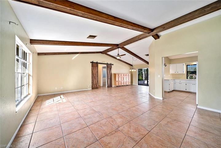 2121 SE 14th TER, CAPE CORAL FL 33990