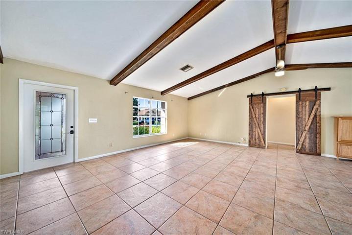 2121 SE 14th TER, CAPE CORAL FL 33990