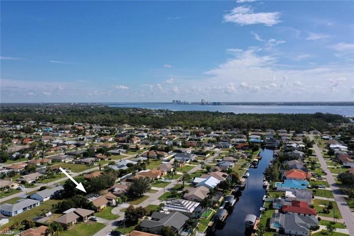 2121 SE 14th TER, CAPE CORAL FL 33990