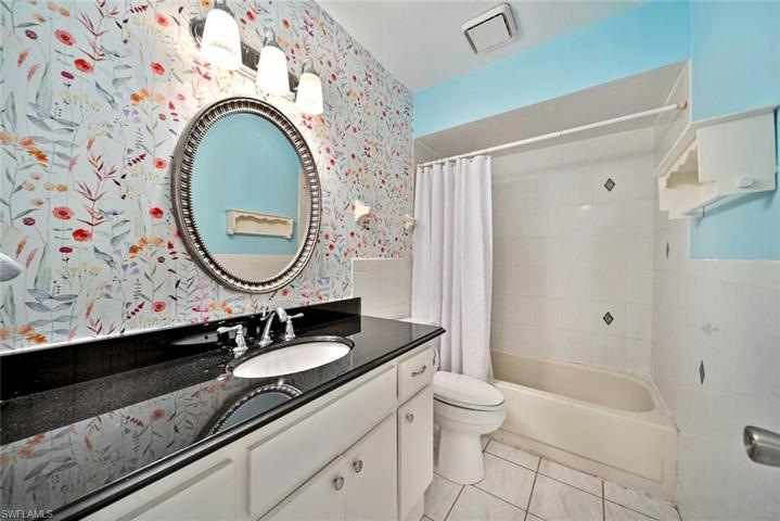 2121 SE 14th TER, CAPE CORAL FL 33990