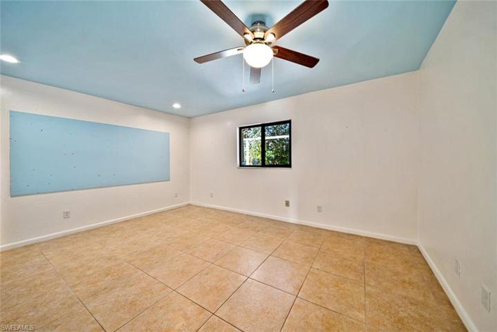 2121 SE 14th TER, CAPE CORAL FL 33990