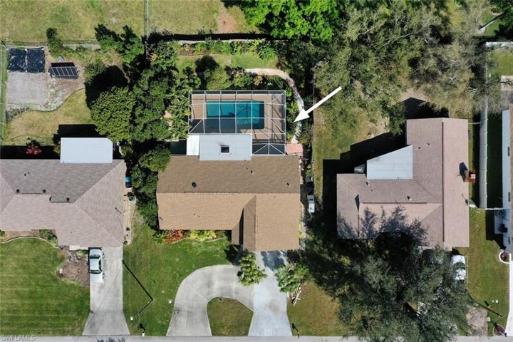 2121 SE 14th TER, CAPE CORAL FL 33990