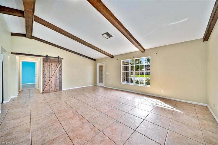 2121 SE 14th TER, CAPE CORAL FL 33990