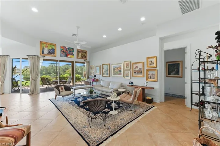 6168 Dogleg Dr, Naples, Florida 34113