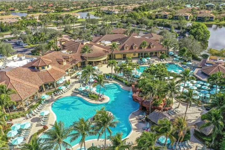 6168 Dogleg Dr, Naples, Florida 34113
