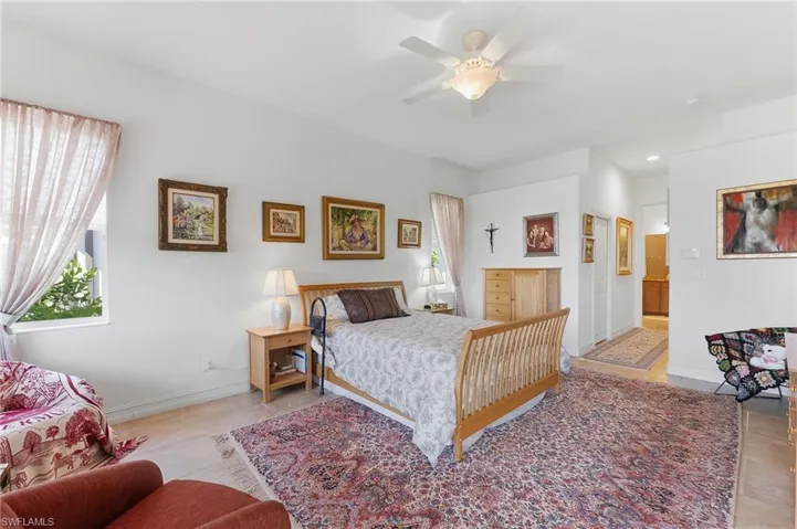 6168 Dogleg Dr, Naples, Florida 34113