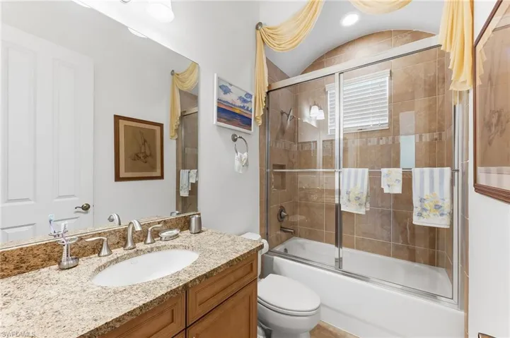 6168 Dogleg Dr, Naples, Florida 34113
