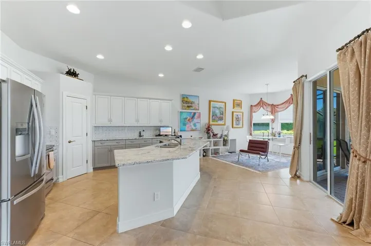 6168 Dogleg Dr, Naples, Florida 34113