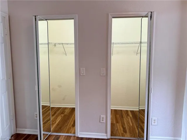 Walk-in Closet Primary Bedroom