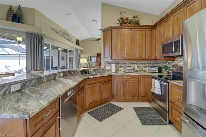 1466  Vintage  LN, Naples, FL 34104