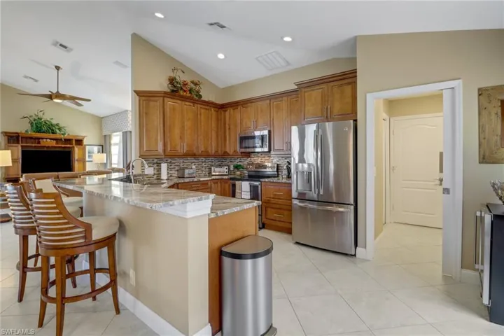 1466  Vintage  LN, Naples, FL 34104